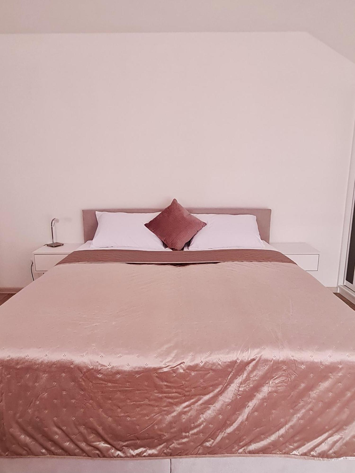 Maya Apartment